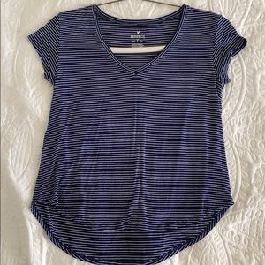 American Eagle V-Neck shirt